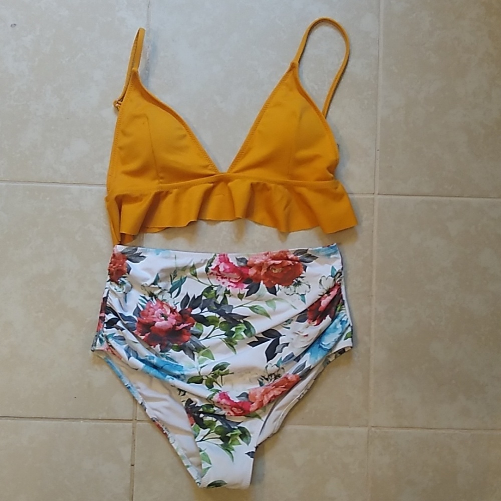 High wasted two piece swimsuit